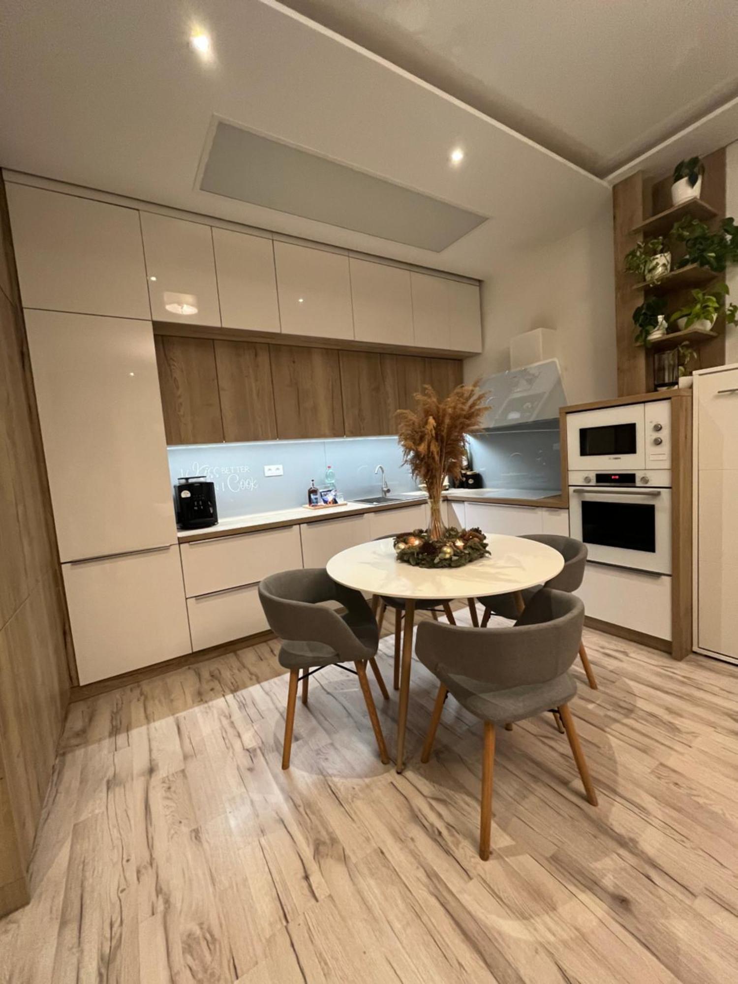 Cozy Apartment Bratislava Extérieur photo